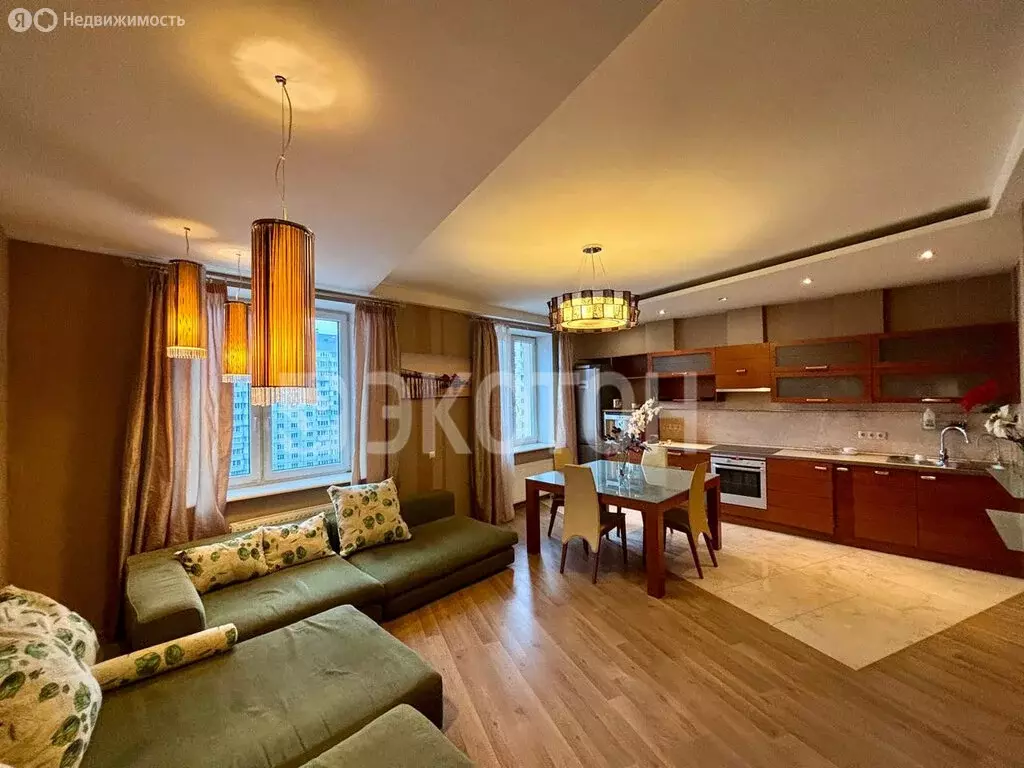 3-комнатная квартира: Санкт-Петербург, улица Брянцева, 15к2 (86.5 м) - Фото 1