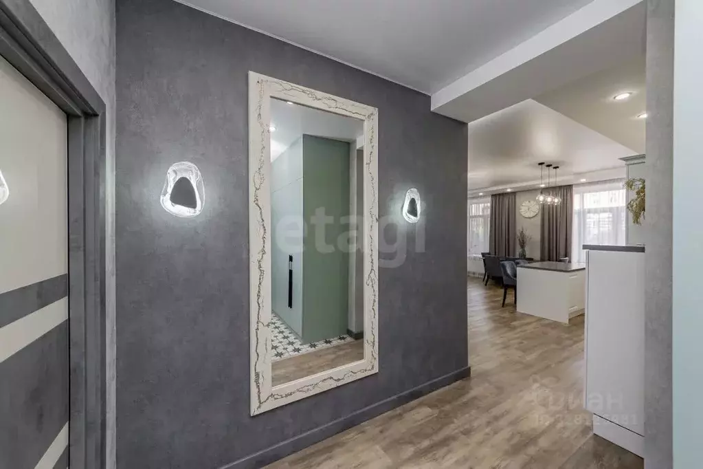 4-к кв. Тюменская область, Тюмень ул. Николая Семенова, 19 (132.4 м) - Фото 1