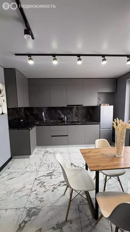 Квартира-студия: Саратов, проспект Героев Отечества, 6А (39.6 м) - Фото 2