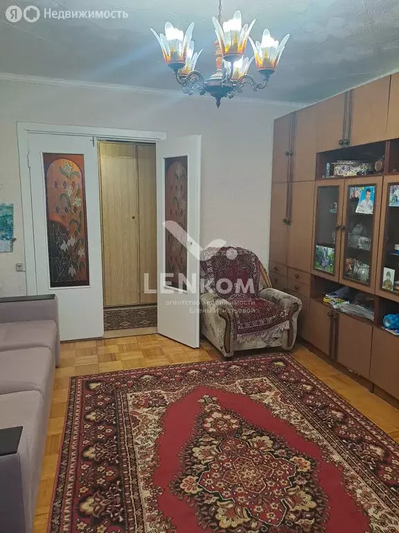 3-комнатная квартира: Ижевск, улица имени 50-летия ВЛКСМ, 21 (60.6 м) - Фото 2