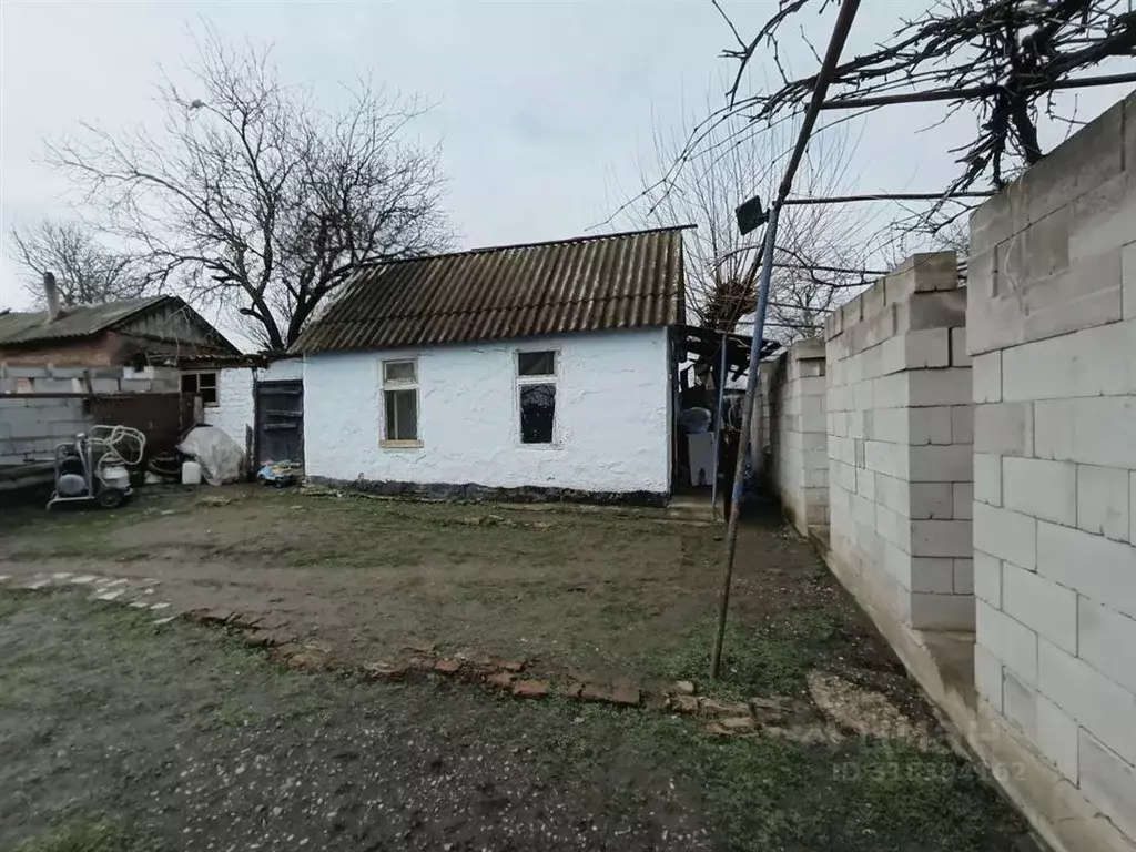 Дом в Ставропольский край, Георгиевский муниципальный округ, пос. ... - Фото 1