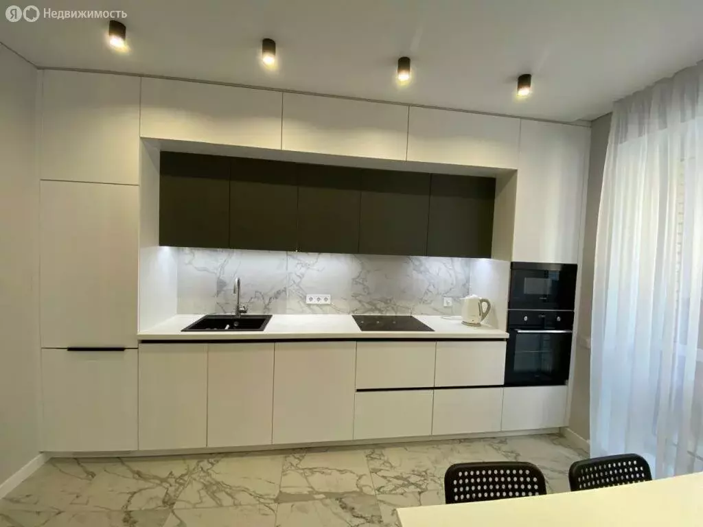 3-комнатная квартира: Омск, улица Перелёта, 19 (89.9 м) - Фото 1