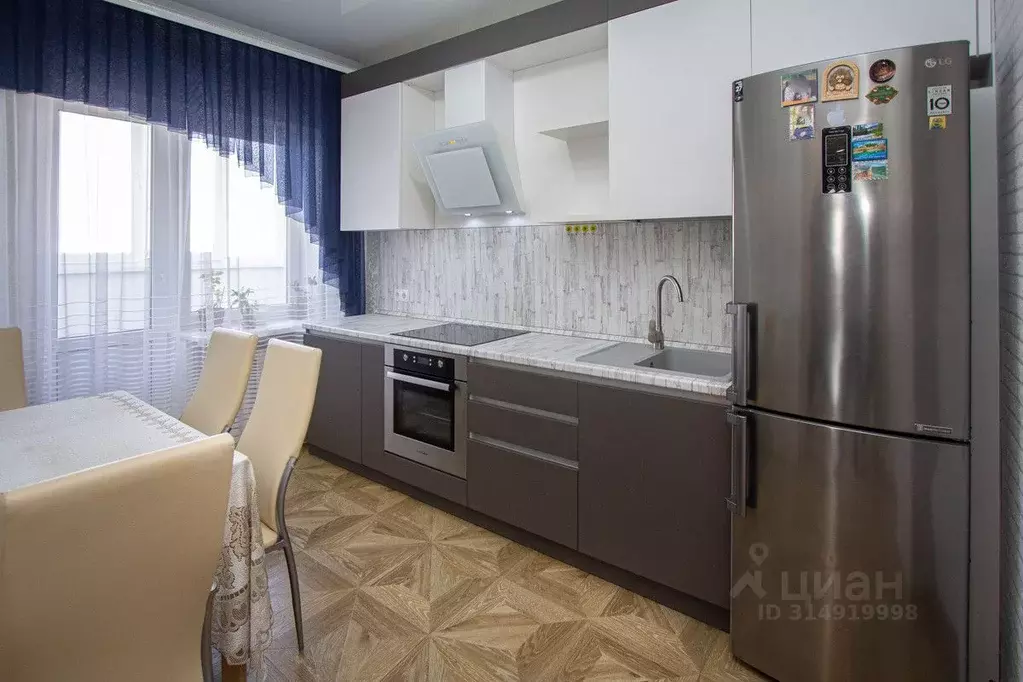 3-к кв. Башкортостан, Уфа Российская ул., 25 (86.0 м) - Фото 1