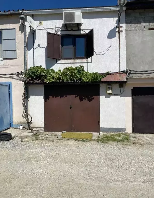 Гараж в Краснодарский край, Анапа муниципальный округ, с. Сукко  (40 ... - Фото 1