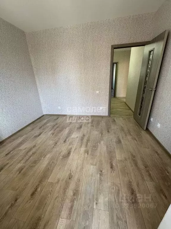 2-к кв. Омская область, Омск проезд 4-й Амурский, 15 (57.6 м) - Фото 0