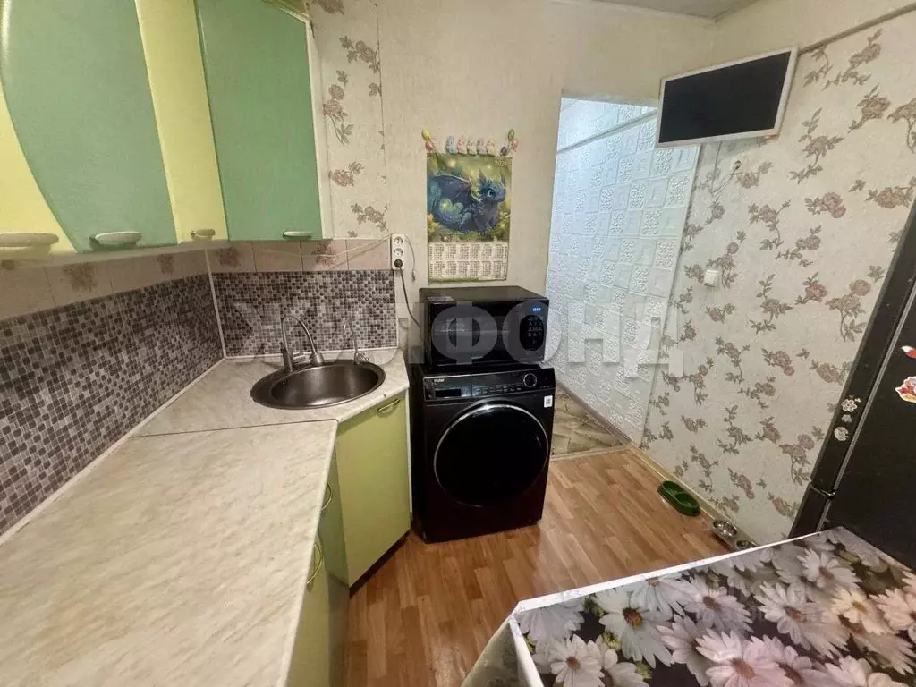 3-к кв. Ханты-Мансийский АО, Нефтеюганск 8-й мкр, 10 (60.1 м) - Фото 1