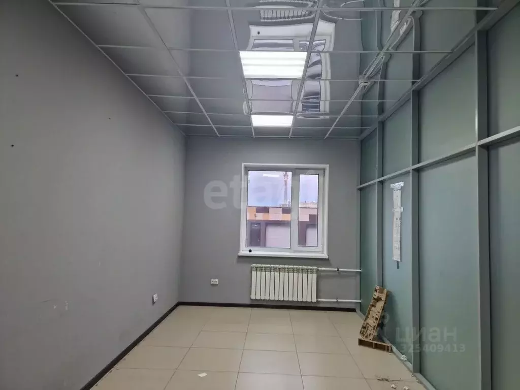 Офис в Ямало-Ненецкий АО, Новый Уренгой просп. Губкина, 14А (23 м) - Фото 1