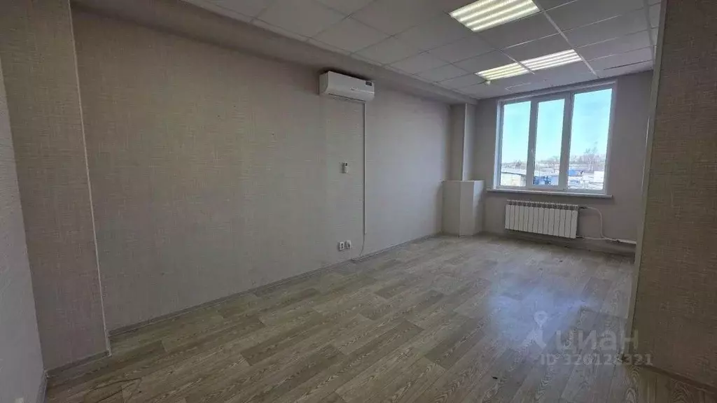 Офис в Новгородская область, Великий Новгород просп. Александра ... - Фото 1