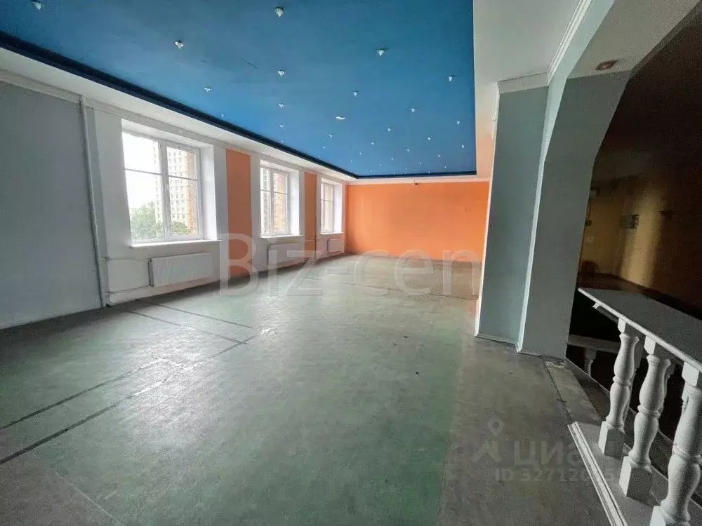 Офис в Санкт-Петербург просп. Большой Васильевского острова, 83 (220 ... - Фото 1