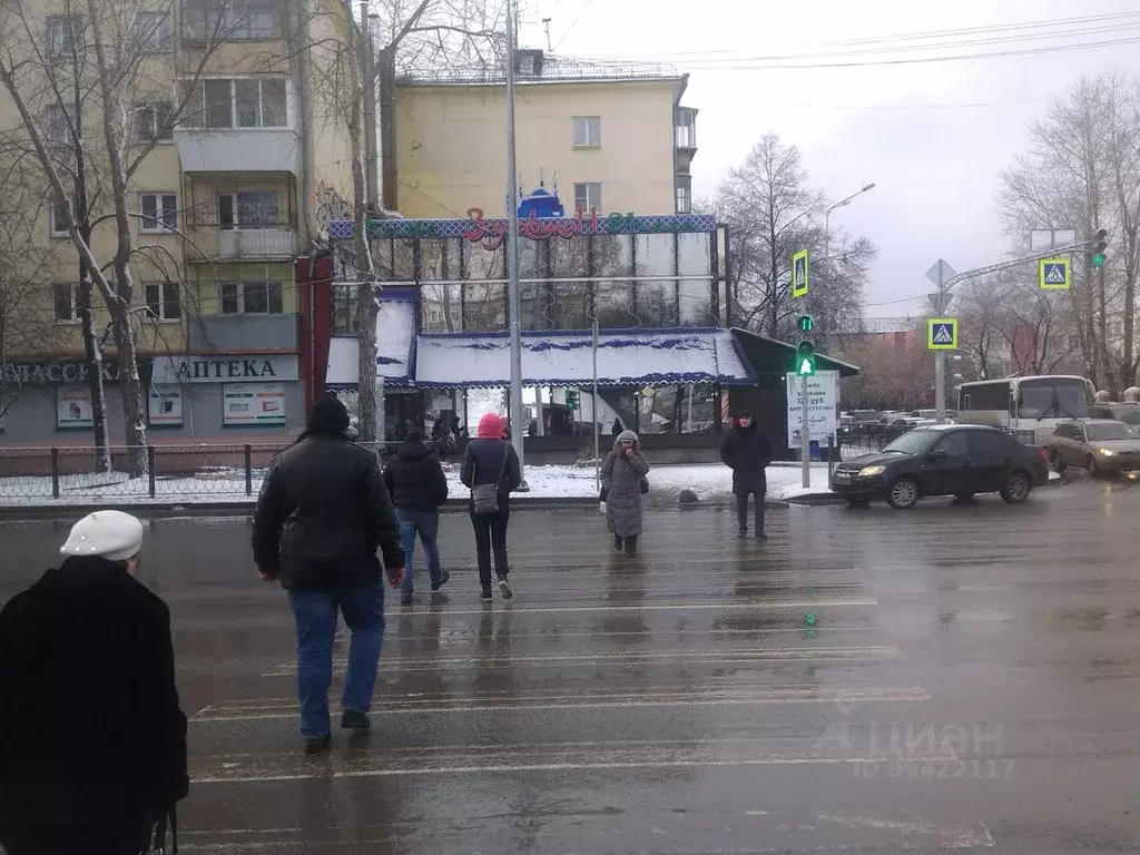 Помещение свободного назначения в Свердловская область, Екатеринбург ... - Фото 0