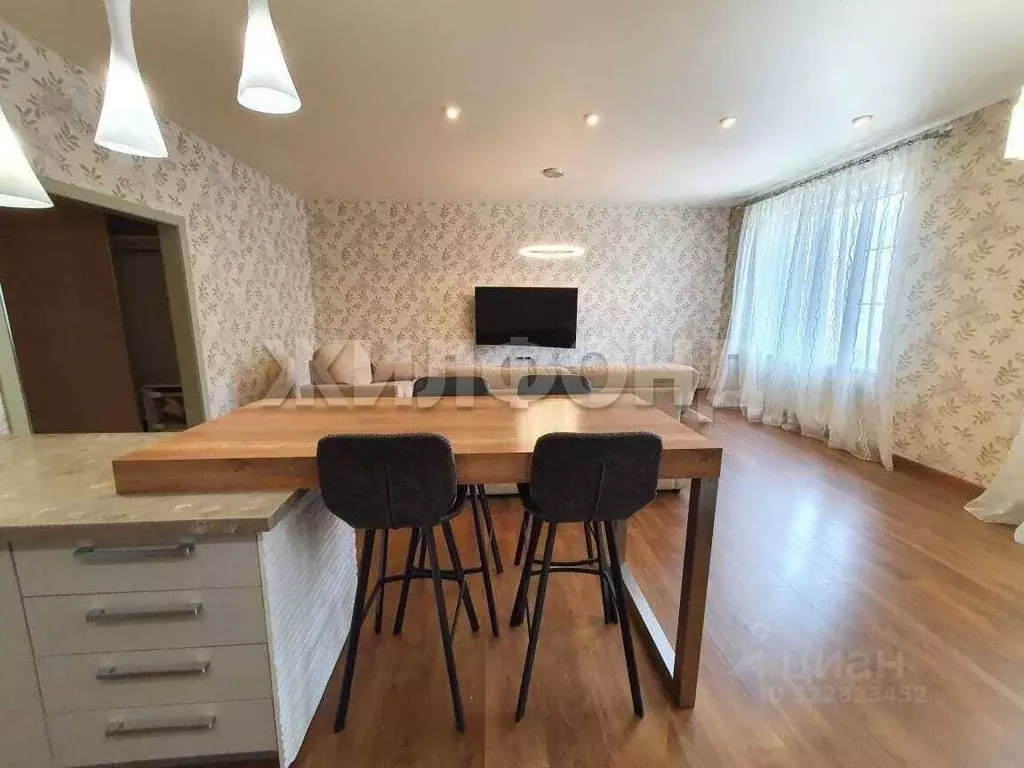 3-к кв. Новосибирская область, Новосибирск ул. Семьи Шамшиных, 20 ... - Фото 1