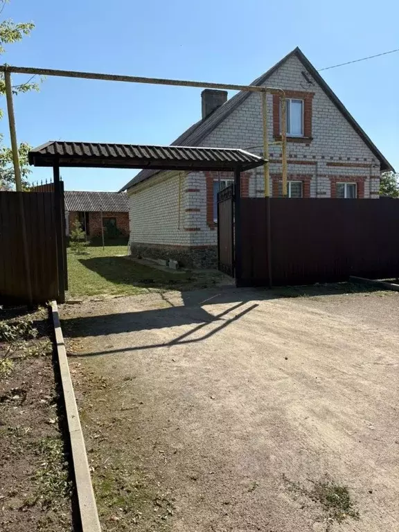 Дом в Белгородская область, Яковлевский муниципальный округ, с. ... - Фото 1