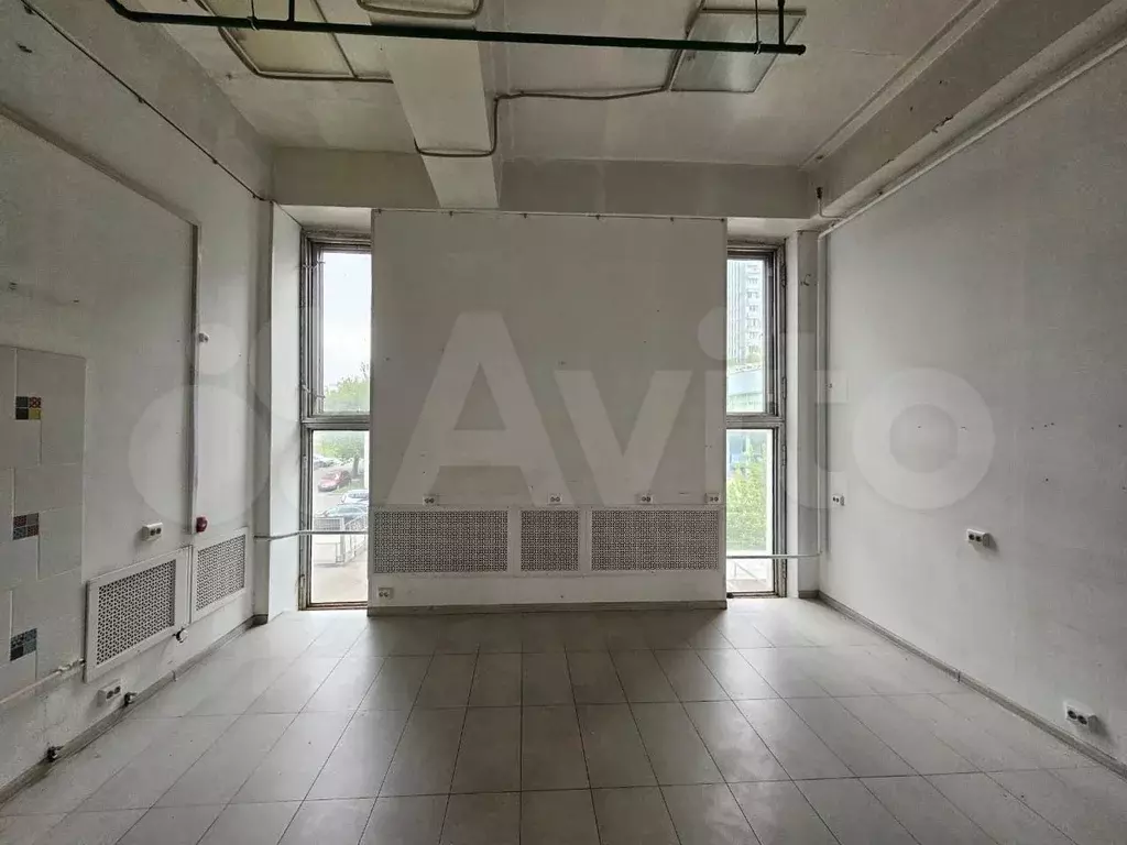 Офис или склад в 1й минуте от метро, 30 м - Фото 0