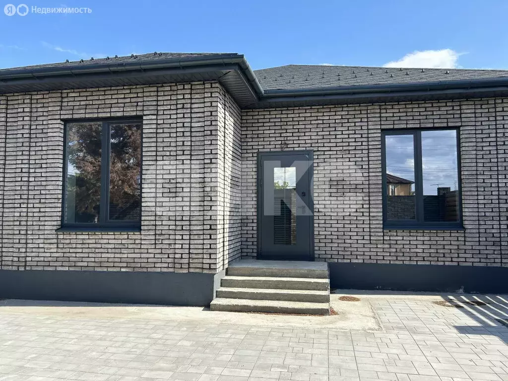 Дом в Батайск, Октябрьская улица (120 м) - Фото 1