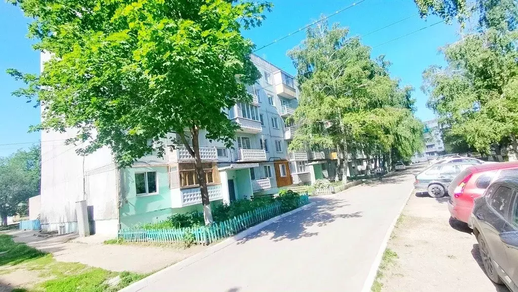 2-к кв. Саратовская область, Вольск муниципальное образование, Клены ... - Фото 0