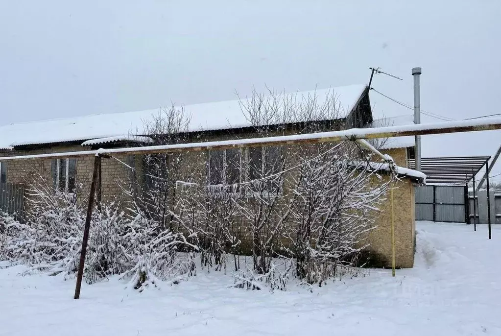 Дом в Оренбургская область, Оренбургский район, с. Нижняя Павловка ... - Фото 2