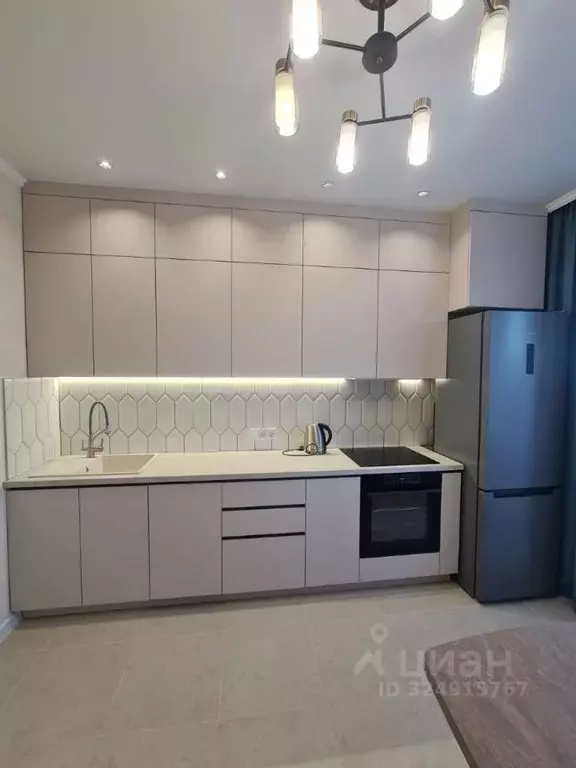 1-к кв. Челябинская область, Челябинск ул. Аношкина, 8 (46.1 м) - Фото 1