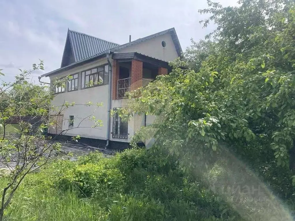 Дом в Курская область, Горшеченский район, Куньевский сельсовет, с. ... - Фото 1