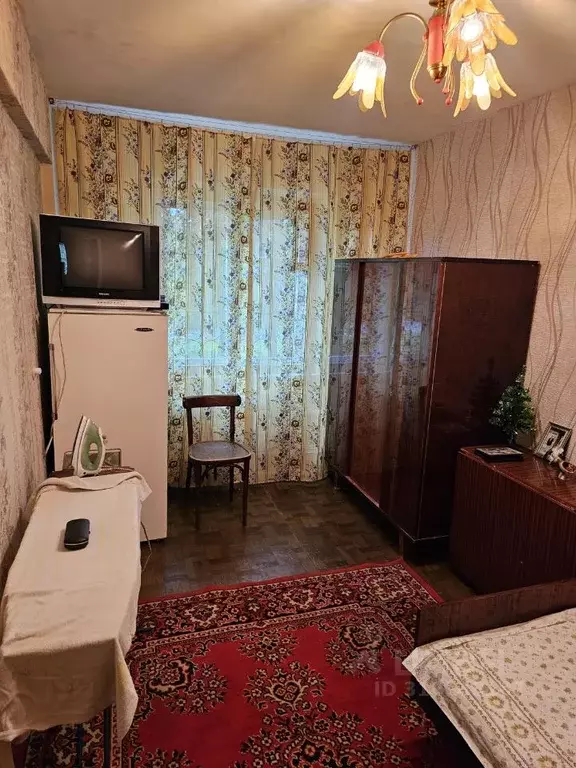 Комната Омская область, Омск Парковый мкр, ул. Фугенфирова, 1 (10.0 м) - Фото 0