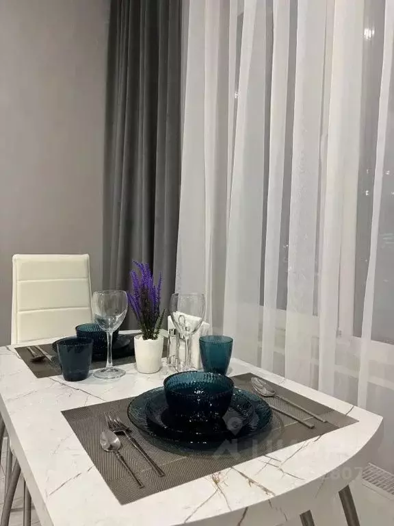 2-к кв. Татарстан, Казань ул. Рауиса Гареева, 103А (40.0 м) - Фото 0