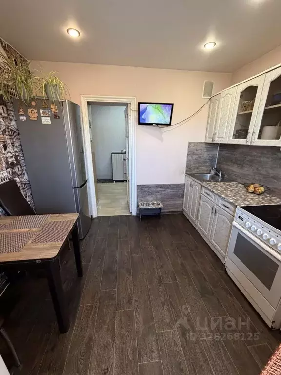 2-к кв. Псковская область, Великие Луки Комсомольская ул., 11 (54.0 м) - Фото 2