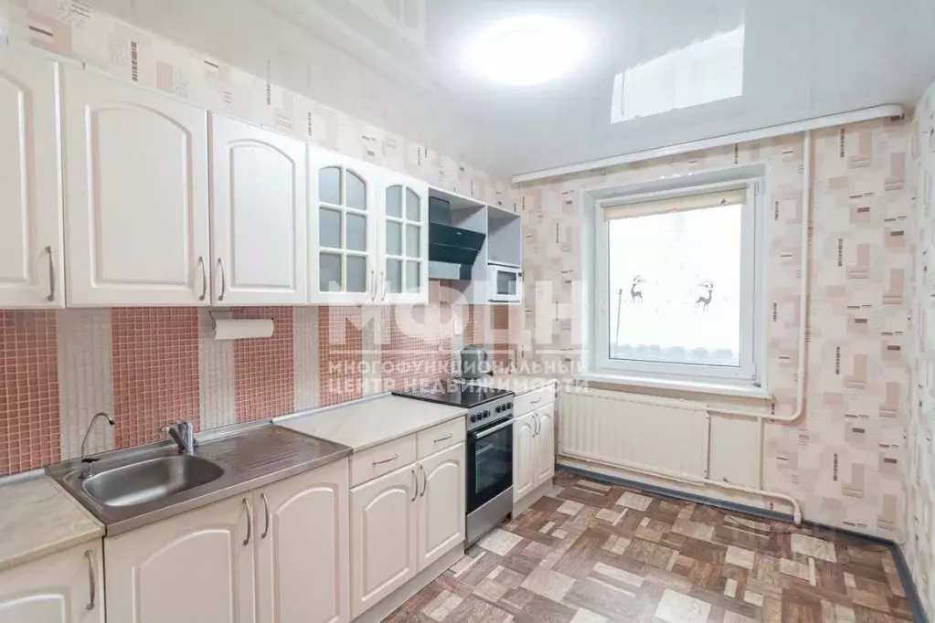 3-к кв. Карелия, Петрозаводск ул. Хейкконена, 22 (65.0 м) - Фото 0