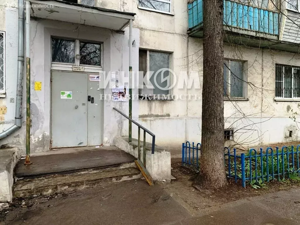 3-комнатная квартира: Дзержинский, улица Строителей, 1 (58 м) - Фото 2