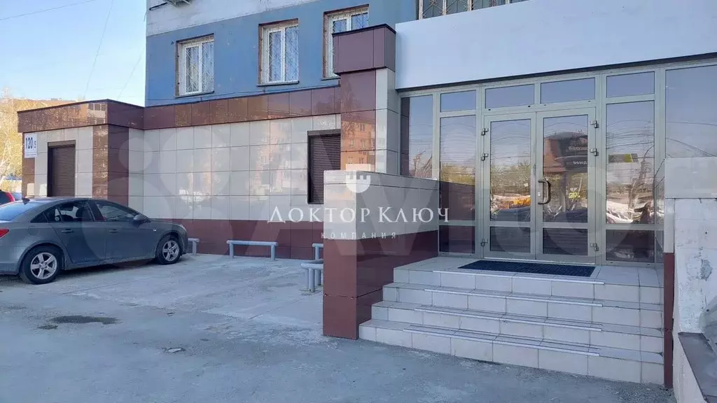 Продам помещение свободного назначения, 296.4 м - Фото 0
