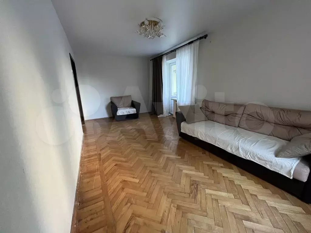 2-к. квартира, 57 м, 2/5 эт. - Фото 1
