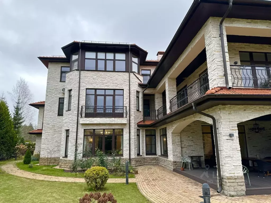 Коттедж в Московская область, Красногорск городской округ, с. ... - Фото 1