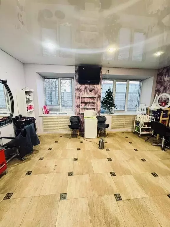 Студия Брянская область, Брянск ул. 3 Июля, 1Б (41.7 м) - Фото 2