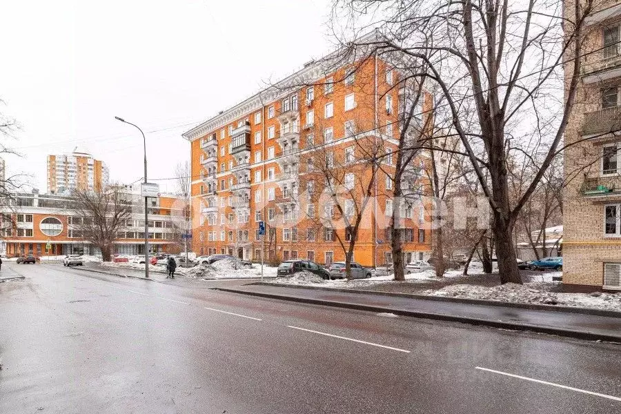 3-к кв. Москва ул. Пырьева, 4К3 (88.6 м) - Фото 2