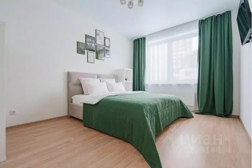 1-к кв. Свердловская область, Екатеринбург ул. Азина, 25 (43.0 м) - Фото 1