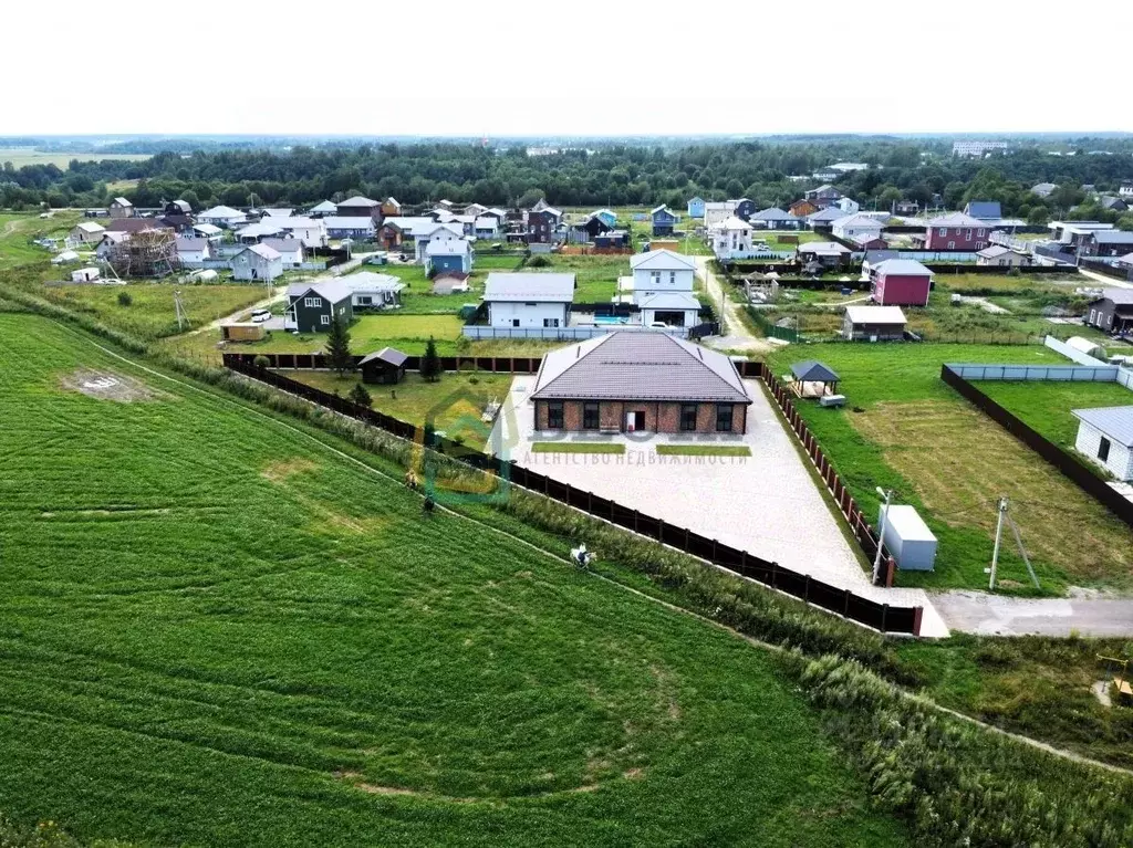 Дом в Ленинградская область, Тосненский район, Никольское городское ... - Фото 1