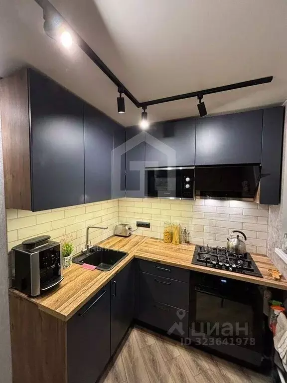 2-к кв. Санкт-Петербург ул. Есенина, 8К1 (44.3 м) - Фото 1