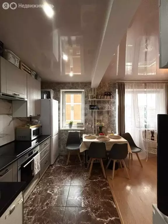 1-комнатная квартира: Берёзовый, улица имени Туполева А.Н., 3 (37.4 м) - Фото 1