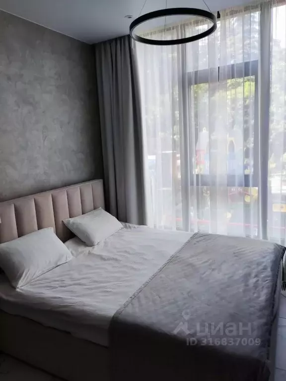 1-к кв. Краснодарский край, Сочи Светлана мкр, ул. Депутатская, 10Б/1 ... - Фото 0