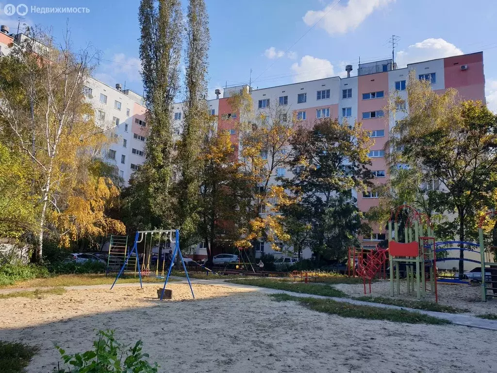 2-комнатная квартира: Воронеж, улица Морозова, 10 (55 м) - Фото 0