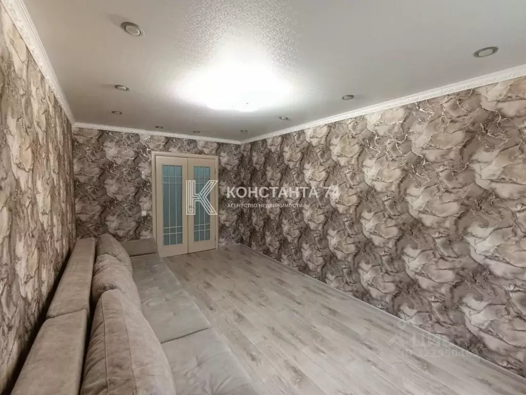 3-к кв. Челябинская область, Челябинск ул. 40-летия Победы, 36В (70.0 ... - Фото 2