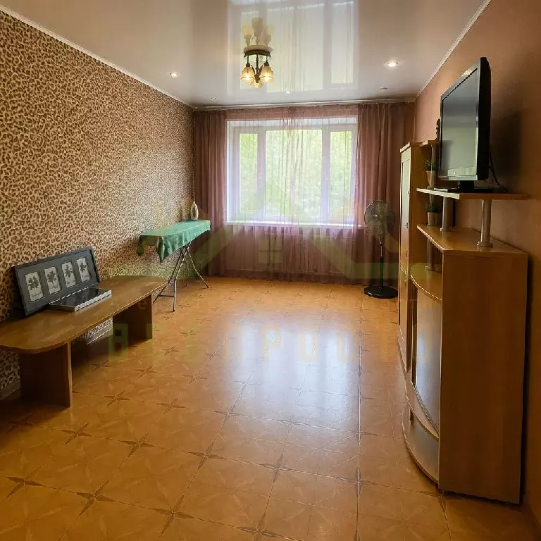 Продается 2-комнатная квартира - Фото 1
