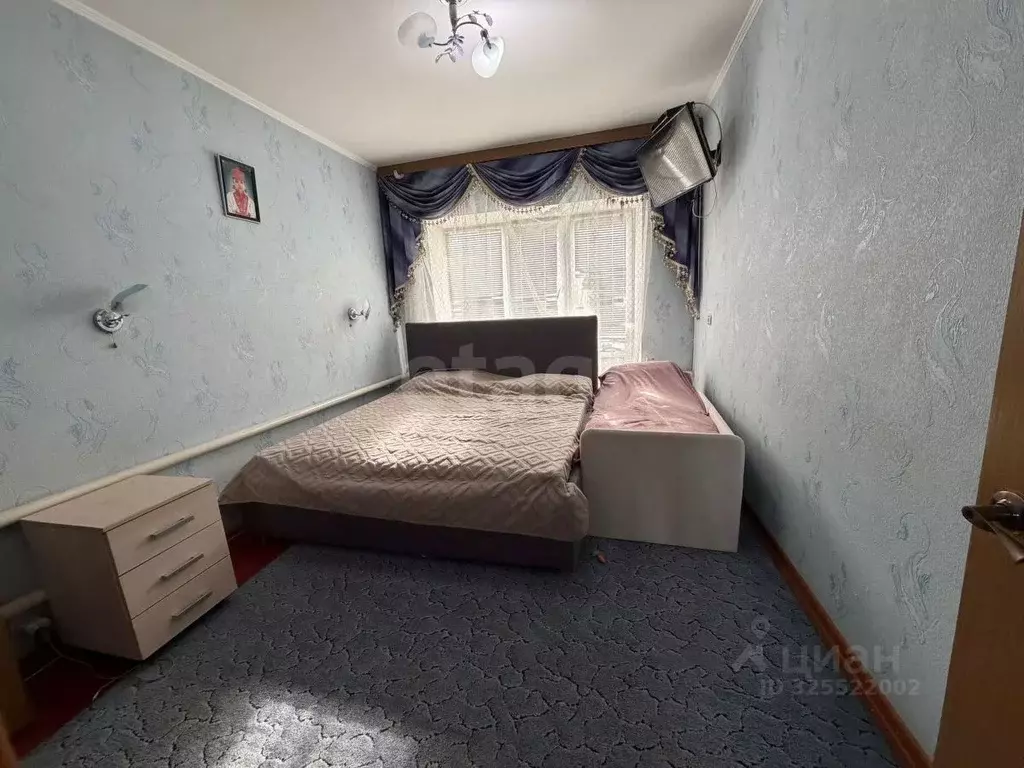 3-к кв. Калмыкия, Целинный район, с. Троицкое ул. Пушкина, 21 (64.6 м) - Фото 1