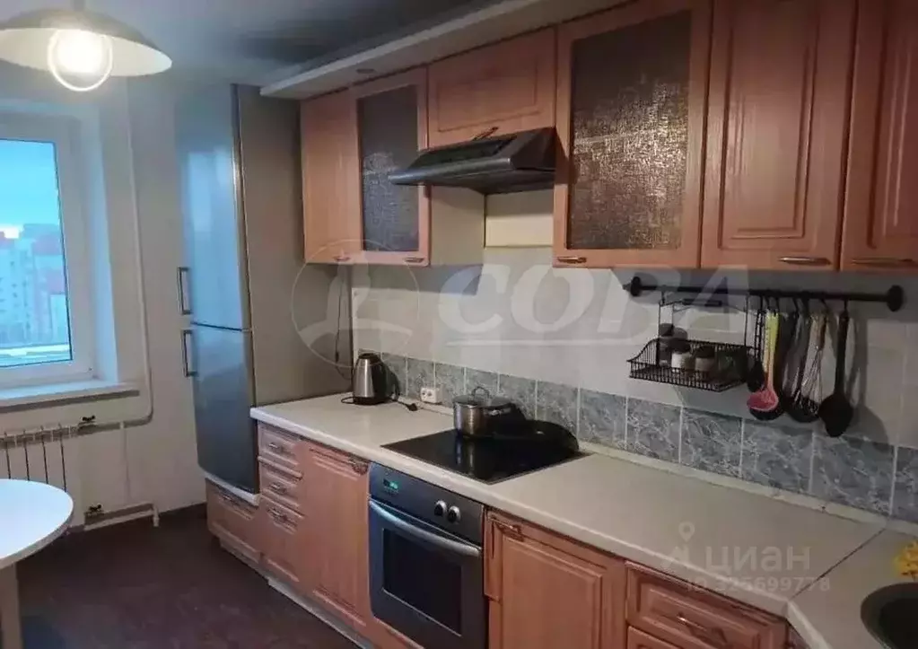 2-к кв. Тюменская область, Тюмень ул. Демьяна Бедного, 98 (65.0 м) - Фото 1