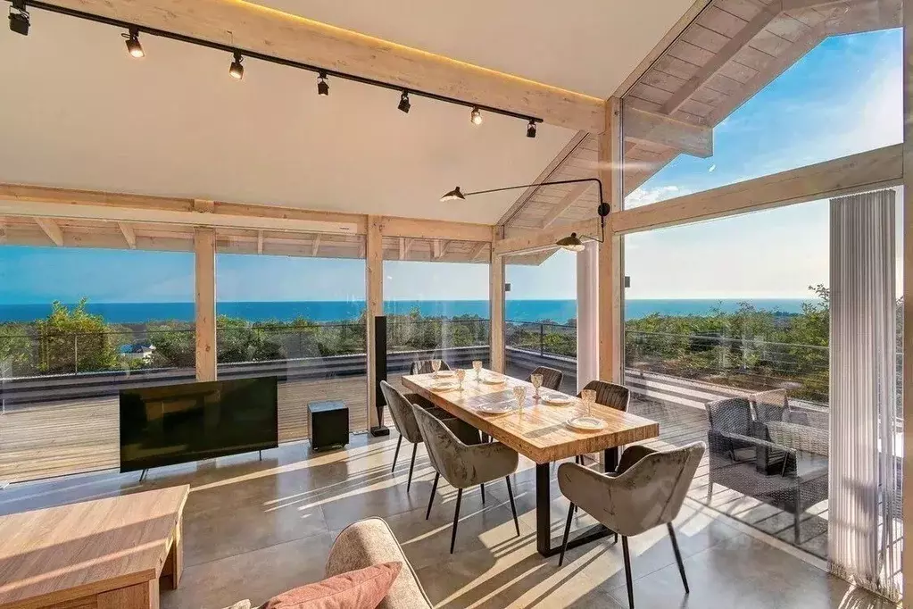 Дом в Краснодарский край, Сочи Центральный мкр,  (150 м) - Фото 1