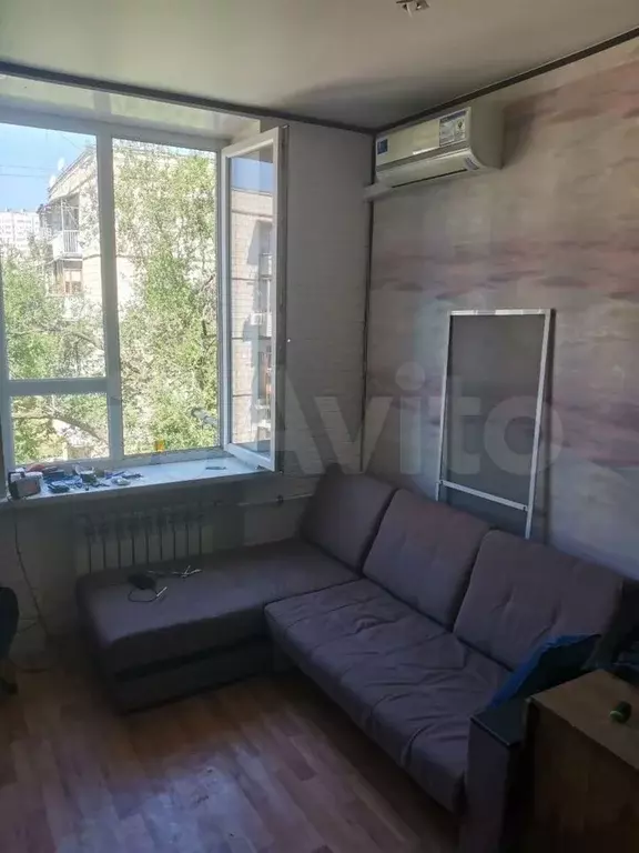 Комната 17,1 м в 1-к., 4/4 эт. - Фото 0
