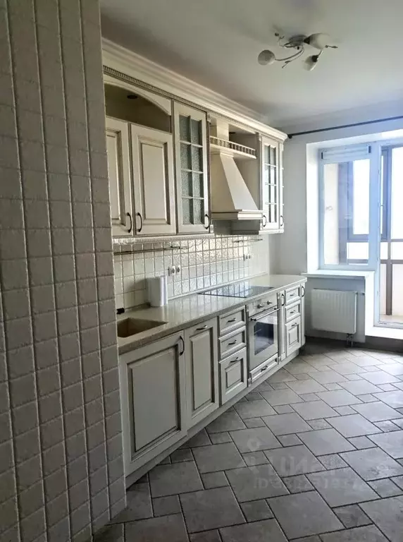 2-к кв. Санкт-Петербург ул. Есенина, 1к1 (72.0 м) - Фото 1