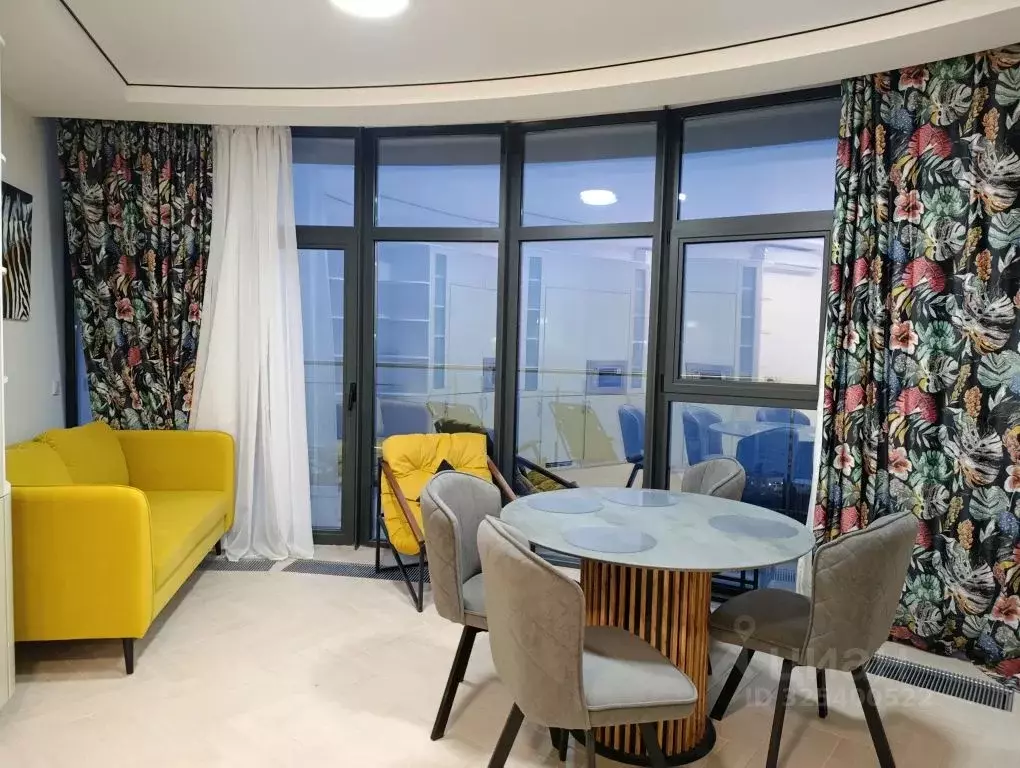 1-к кв. Крым, Алушта ул. Западная, 4к2 (60.0 м) - Фото 1