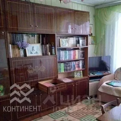 2-к кв. Крым, Черноморское пгт ул. Кирова, 71 (40.0 м) - Фото 1