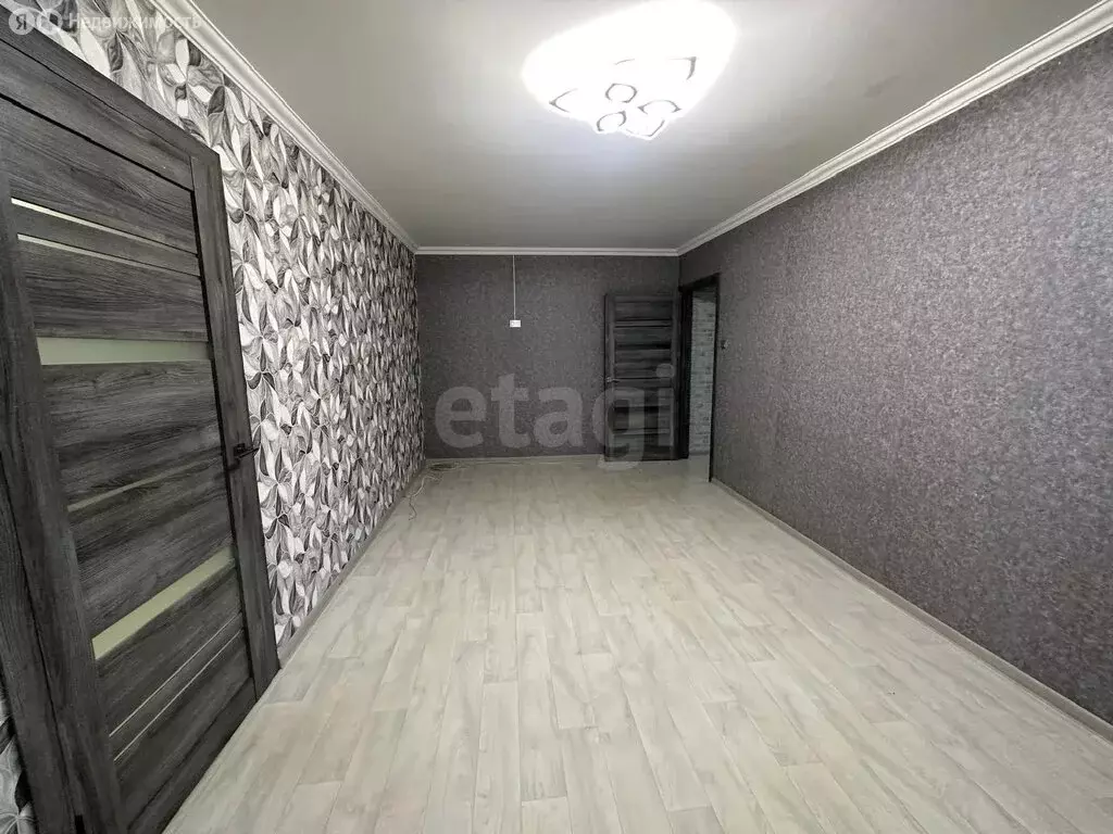 3-комнатная квартира: Арсеньев, Садовая улица, 15А (56.3 м) - Фото 1