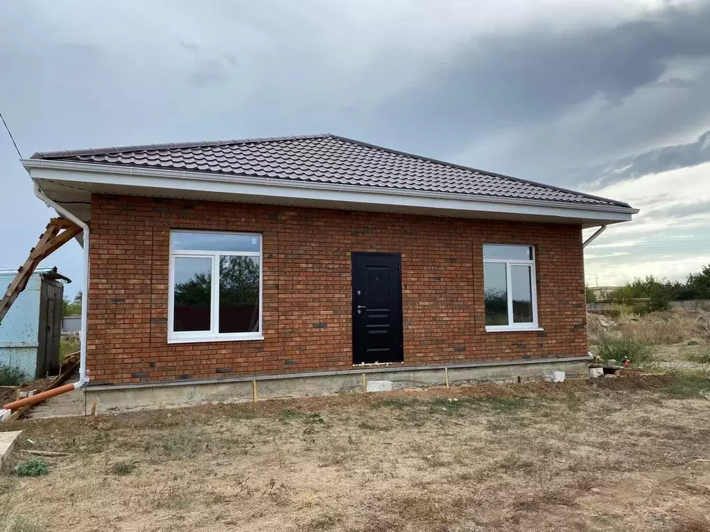 Дом в Ростовская область, Волгодонск пер. Красный (100 м) - Фото 2