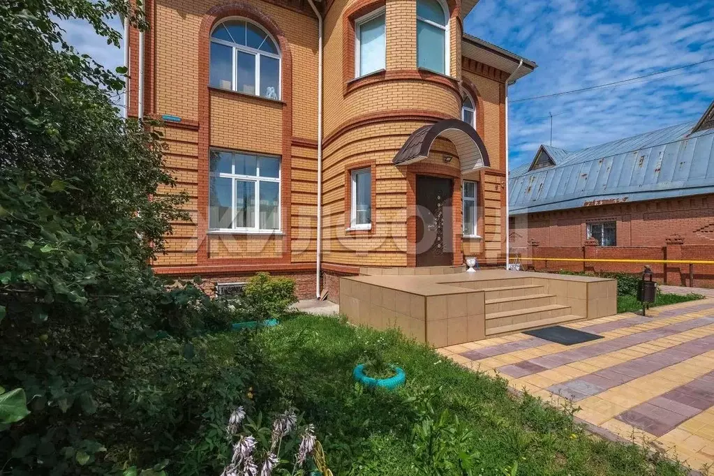 Коттедж в Новосибирская область, Новосибирск Таманская ул. (470 м) - Фото 1